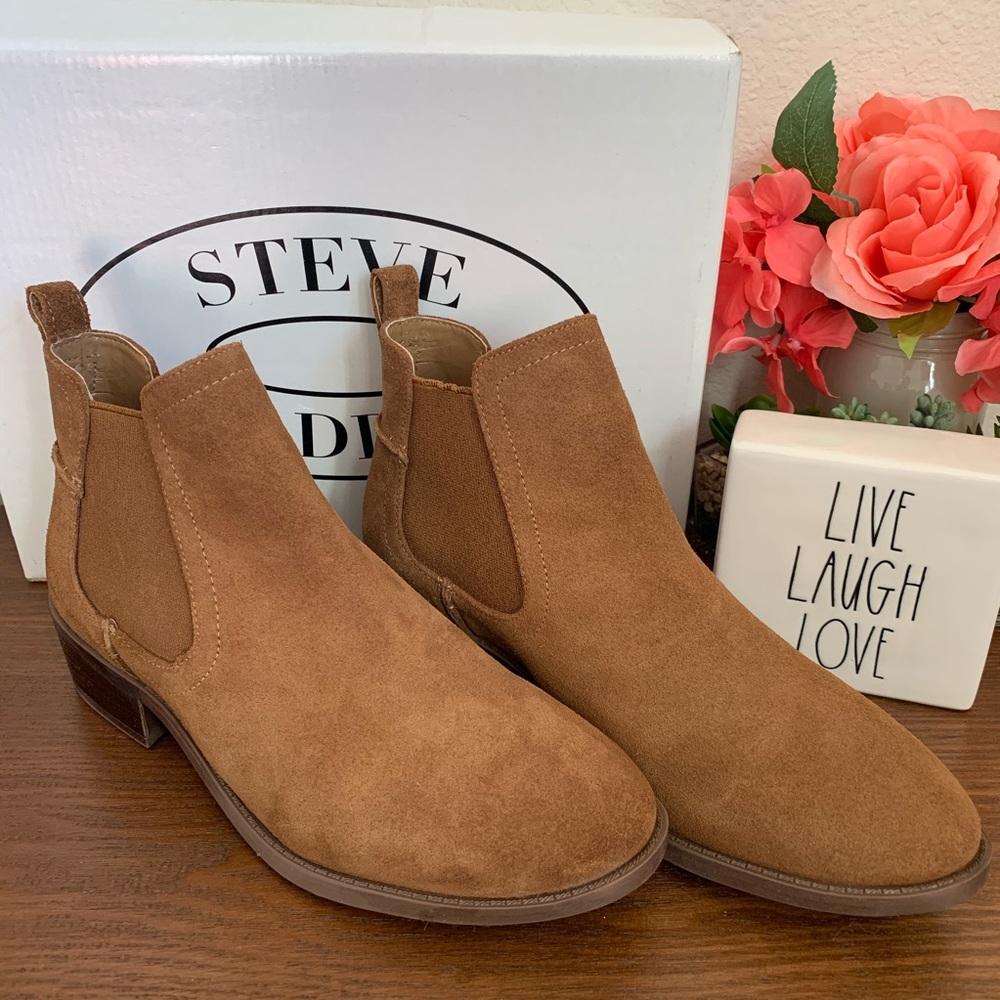 Steve Madden Tan Suede Booties NEW in box